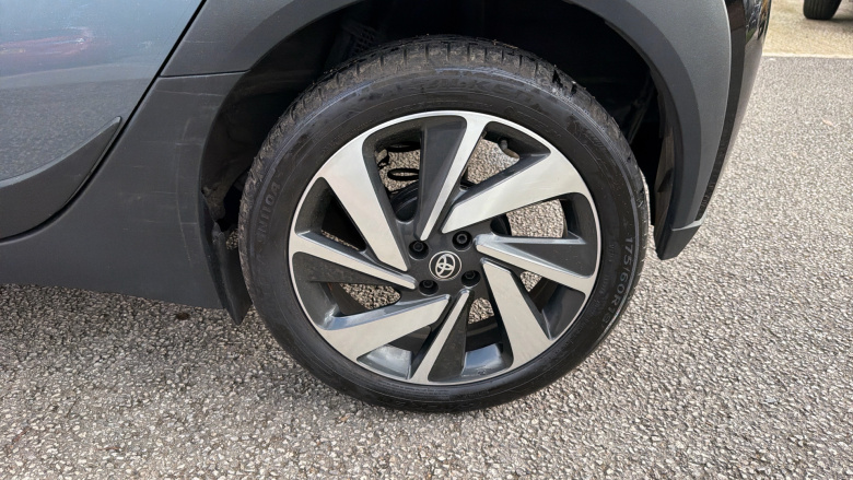 Toyota Aygo X 1.0 VVT-i Edge 5dr Petrol Hatchback